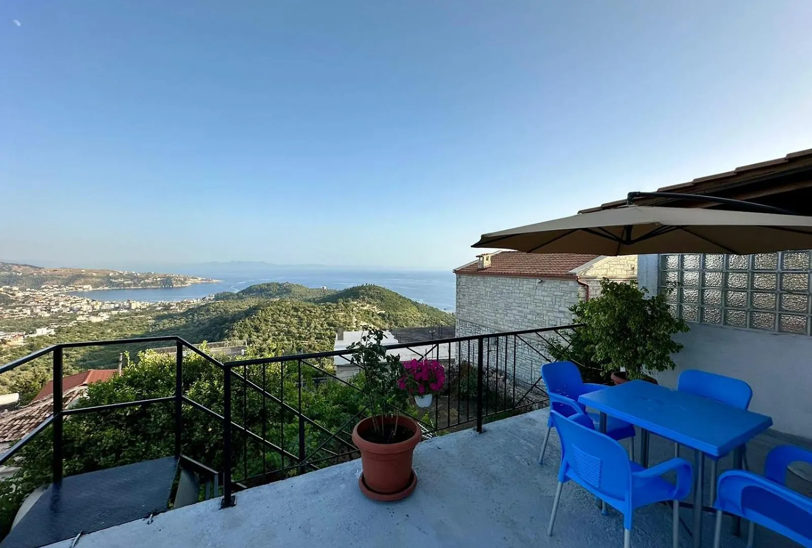 Ocean Breeze Apartment Himare