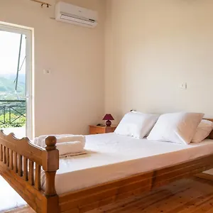  Apartment Janakis